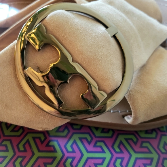 🌱 Tory Burch Grant Suede Sandal Buckle Slide in Neutral Sz 6 - Picture 6 of 10